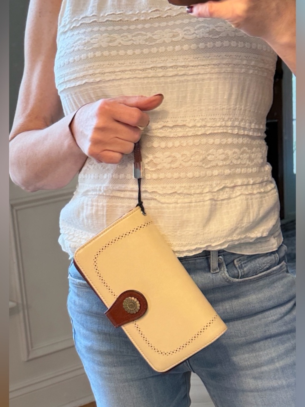 Bostanten Minimalist Faux Leather Zip Around Wallet Cream/Brown (GUC)